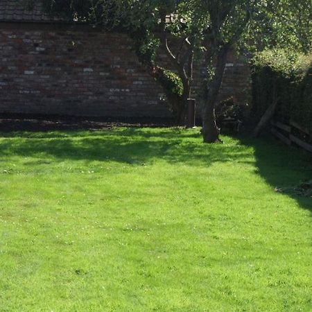 Firtrees Villa Selby Exterior foto